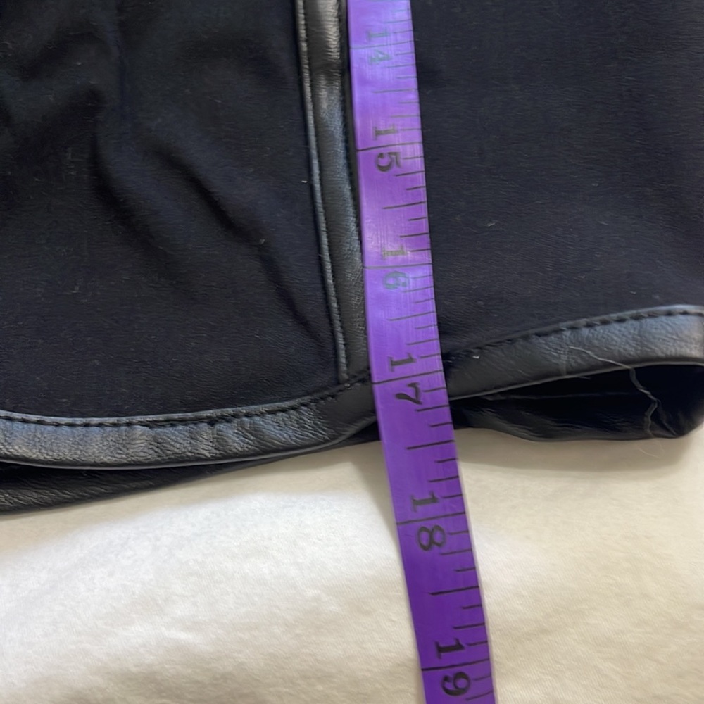 G by Guess Black, High-Waisted Mini Skirt - Picture 10 of 12